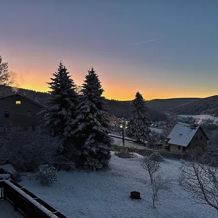 Apartman Peaceful Couples' Getaway Breitenbrunn