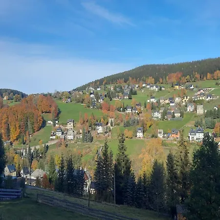 Peaceful Couples' Getaway