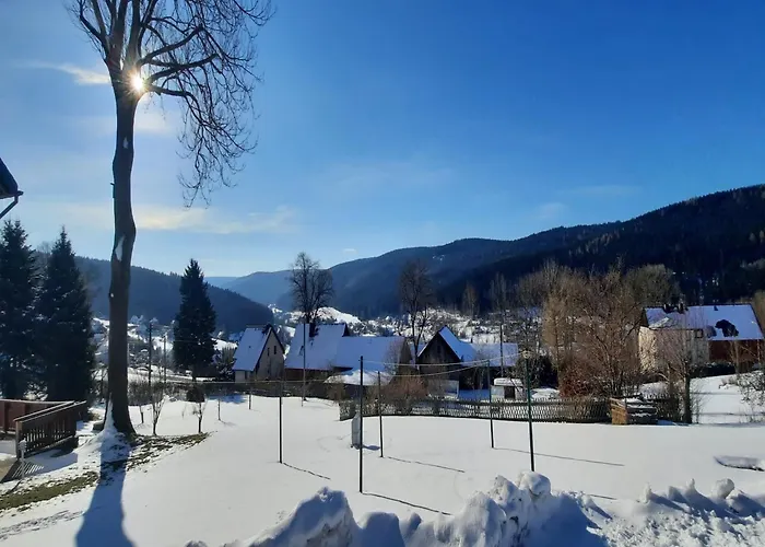 Peaceful Couples' Getaway Apartamento Breitenbrunn (Saxony)